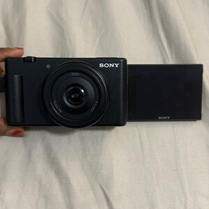 SONY ZV-1F